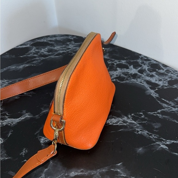 DOONEY & BOURKE Pebble Grain Leather Orange Mini Domed Crossbody Bag AUTHENTIC - Picture 5 of 10